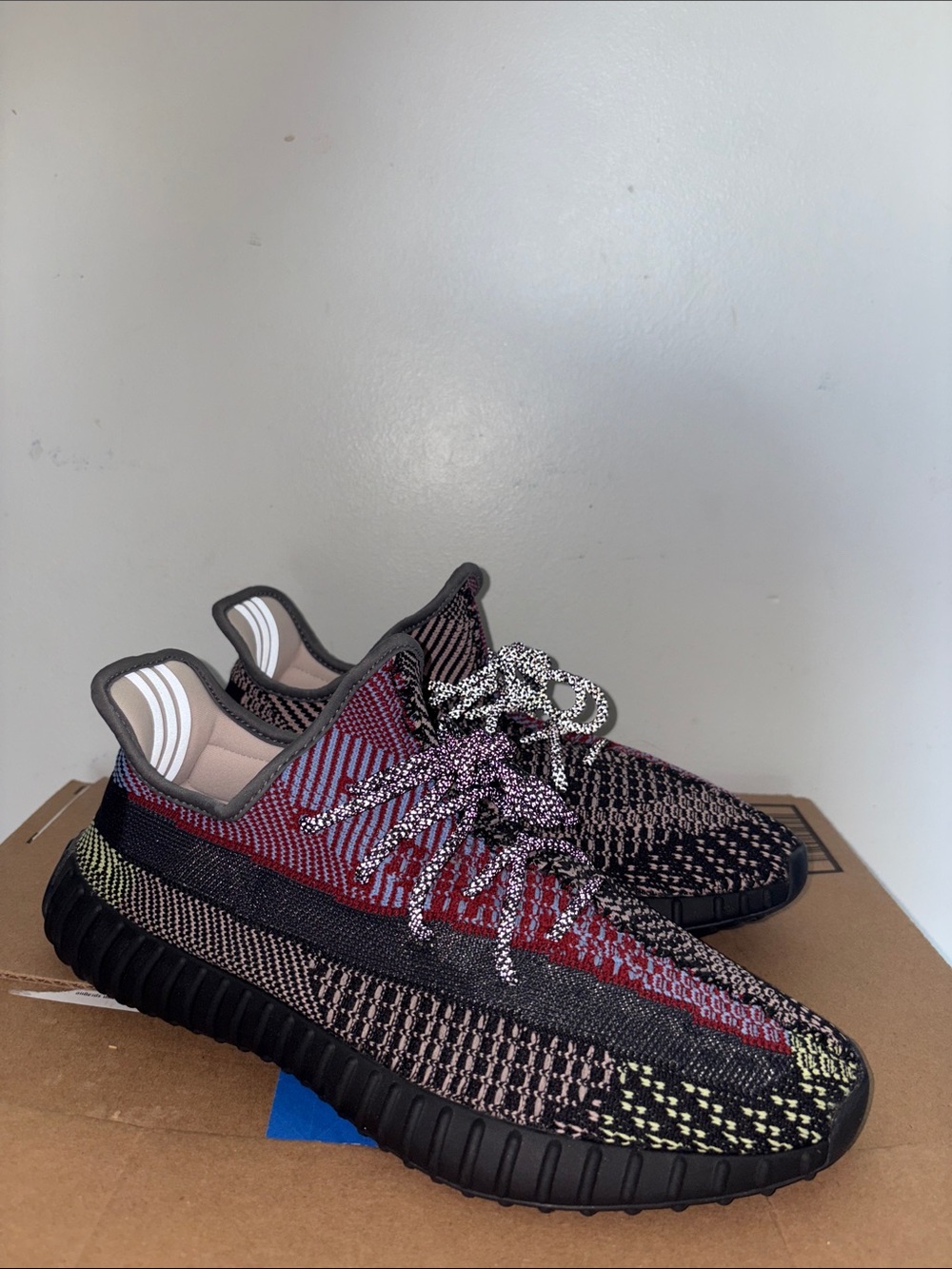Men’s Adidas Yeezy Yecheil size 11